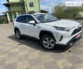 Белый Тойота RAV4 PHEV, объемом двигателя 2.49 л и пробегом 72 тыс. км за 37800 $, фото 10 на Automoto.ua