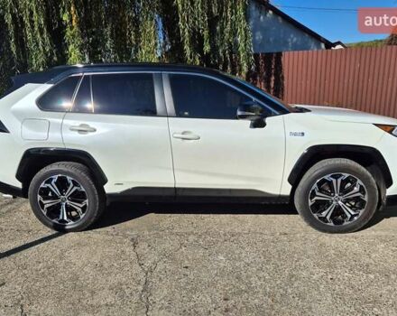 Белый Тойота RAV4 PHEV, объемом двигателя 2.49 л и пробегом 90 тыс. км за 42000 $, фото 3 на Automoto.ua