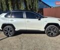 Белый Тойота RAV4 PHEV, объемом двигателя 2.49 л и пробегом 90 тыс. км за 42000 $, фото 3 на Automoto.ua