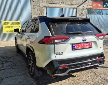 Белый Тойота RAV4 PHEV, объемом двигателя 2.49 л и пробегом 90 тыс. км за 42000 $, фото 5 на Automoto.ua