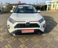 Белый Тойота RAV4 PHEV, объемом двигателя 2.49 л и пробегом 72 тыс. км за 37800 $, фото 1 на Automoto.ua