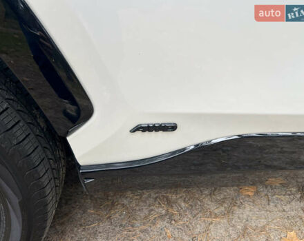 Белый Тойота RAV4 PHEV, объемом двигателя 0 л и пробегом 9 тыс. км за 44200 $, фото 18 на Automoto.ua