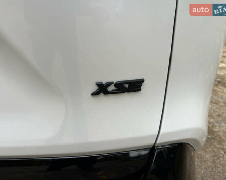 Белый Тойота RAV4 PHEV, объемом двигателя 0 л и пробегом 9 тыс. км за 44200 $, фото 16 на Automoto.ua