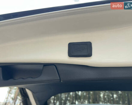 Белый Тойота RAV4 PHEV, объемом двигателя 0 л и пробегом 9 тыс. км за 44200 $, фото 41 на Automoto.ua