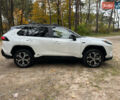 Белый Тойота RAV4 PHEV, объемом двигателя 0 л и пробегом 9 тыс. км за 44200 $, фото 4 на Automoto.ua