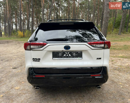 Белый Тойота RAV4 PHEV, объемом двигателя 0 л и пробегом 9 тыс. км за 44200 $, фото 6 на Automoto.ua