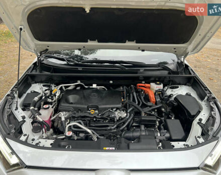 Белый Тойота RAV4 PHEV, объемом двигателя 0 л и пробегом 9 тыс. км за 44200 $, фото 48 на Automoto.ua
