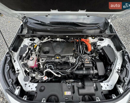 Белый Тойота RAV4 PHEV, объемом двигателя 2.5 л и пробегом 10 тыс. км за 44000 $, фото 28 на Automoto.ua