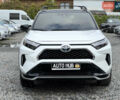 Белый Тойота RAV4 PHEV, объемом двигателя 2.5 л и пробегом 10 тыс. км за 44000 $, фото 3 на Automoto.ua