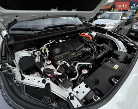 Белый Тойота RAV4 PHEV, объемом двигателя 2.5 л и пробегом 10 тыс. км за 44000 $, фото 29 на Automoto.ua