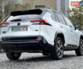 Белый Тойота RAV4 PHEV, объемом двигателя 2.5 л и пробегом 10 тыс. км за 44000 $, фото 12 на Automoto.ua