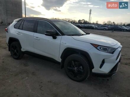 Тойота RAV4 PHEV 2020 в Луцке на Automoto.ua Белый Тойота RAV4 PHEV, объемом двигателя 2.5 л и пробегом 150 тыс. км за 13500 $, фото 1 на Automoto.ua