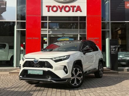 Белый Тойота RAV4 PHEV, объемом двигателя 2.49 л и пробегом 119 тыс. км за 39900 $, фото 1 на Automoto.ua