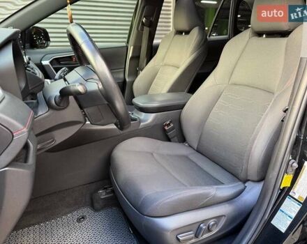 Черный Тойота RAV4 PHEV, объемом двигателя 2.49 л и пробегом 71 тыс. км за 40990 $, фото 9 на Automoto.ua