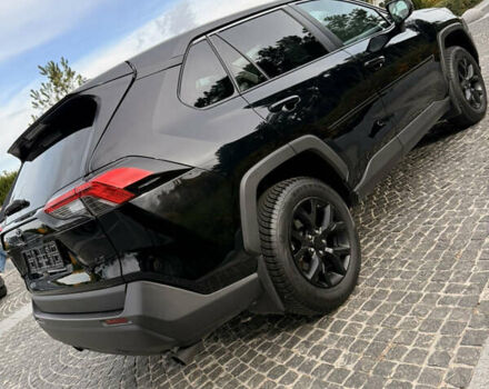 Черный Тойота RAV4 PHEV, объемом двигателя 2.5 л и пробегом 70 тыс. км за 26000 $, фото 5 на Automoto.ua