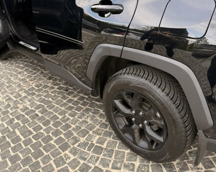 Черный Тойота RAV4 PHEV, объемом двигателя 2.5 л и пробегом 70 тыс. км за 26000 $, фото 11 на Automoto.ua