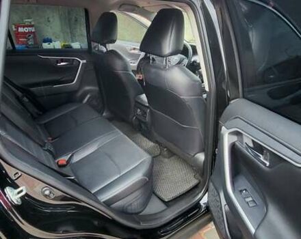 Черный Тойота RAV4 PHEV, объемом двигателя 2.49 л и пробегом 13 тыс. км за 48100 $, фото 12 на Automoto.ua