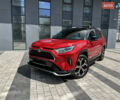 Красный Тойота RAV4 PHEV, объемом двигателя 2.49 л и пробегом 81 тыс. км за 42000 $, фото 2 на Automoto.ua