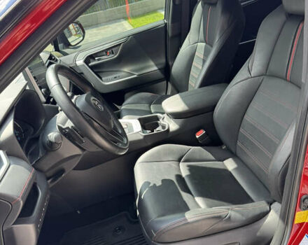 Красный Тойота RAV4 PHEV, объемом двигателя 2.49 л и пробегом 81 тыс. км за 42000 $, фото 42 на Automoto.ua