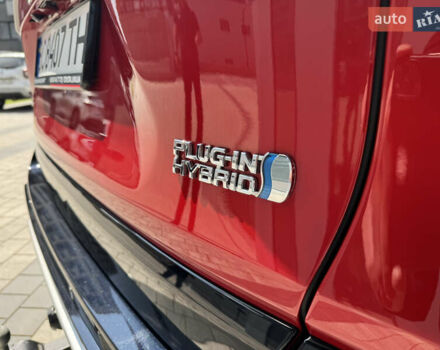 Красный Тойота RAV4 PHEV, объемом двигателя 2.49 л и пробегом 81 тыс. км за 42000 $, фото 9 на Automoto.ua