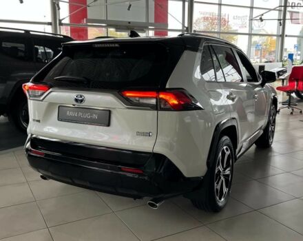 Тойота RAV4 PHEV, объемом двигателя 2.49 л и пробегом 0 тыс. км за 63985 $, фото 4 на Automoto.ua