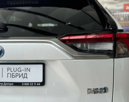 Тойота RAV4 PHEV, объемом двигателя 2.49 л и пробегом 0 тыс. км за 65325 $, фото 17 на Automoto.ua