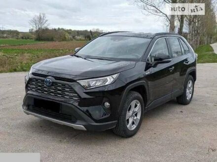 Тойота RAV4 PHEV, объемом двигателя 2.49 л и пробегом 58 тыс. км за 29700 $, фото 1 на Automoto.ua