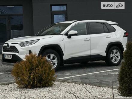 Тойота RAV4 PHEV, объемом двигателя 2.5 л и пробегом 115 тыс. км за 31500 $, фото 1 на Automoto.ua