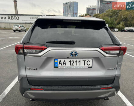 Сірий Тойота RAV4 PHEV, об'ємом двигуна 2.49 л та пробігом 137 тис. км за 29900 $, фото 1 на Automoto.ua