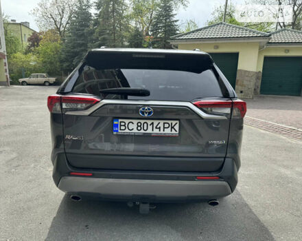 Серый Тойота RAV4 PHEV, объемом двигателя 2.5 л и пробегом 85 тыс. км за 35700 $, фото 4 на Automoto.ua