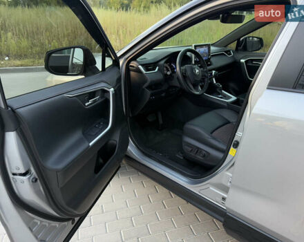 Серый Тойота RAV4 PHEV, объемом двигателя 2.49 л и пробегом 87 тыс. км за 36000 $, фото 32 на Automoto.ua