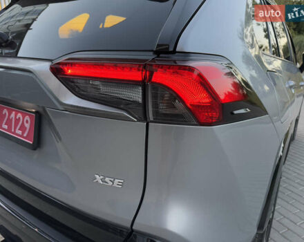 Серый Тойота RAV4 PHEV, объемом двигателя 2.49 л и пробегом 87 тыс. км за 36000 $, фото 11 на Automoto.ua