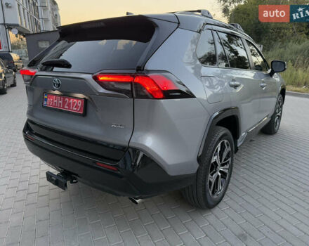 Серый Тойота RAV4 PHEV, объемом двигателя 2.49 л и пробегом 87 тыс. км за 36000 $, фото 2 на Automoto.ua