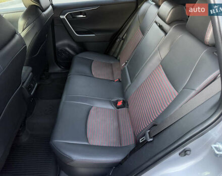Серый Тойота RAV4 PHEV, объемом двигателя 2.49 л и пробегом 87 тыс. км за 36000 $, фото 44 на Automoto.ua