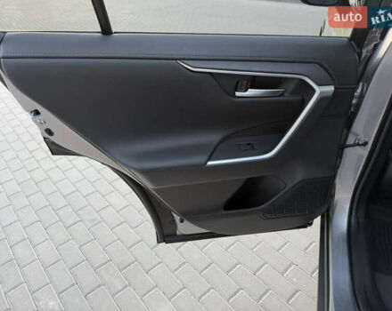 Серый Тойота RAV4 PHEV, объемом двигателя 2.49 л и пробегом 87 тыс. км за 36000 $, фото 43 на Automoto.ua