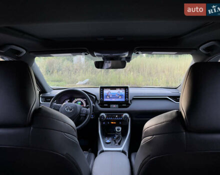 Серый Тойота RAV4 PHEV, объемом двигателя 2.49 л и пробегом 87 тыс. км за 36000 $, фото 45 на Automoto.ua