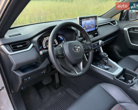 Серый Тойота RAV4 PHEV, объемом двигателя 2.49 л и пробегом 87 тыс. км за 36000 $, фото 36 на Automoto.ua