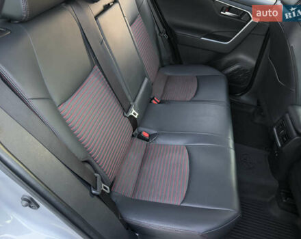 Серый Тойота RAV4 PHEV, объемом двигателя 2.49 л и пробегом 87 тыс. км за 36000 $, фото 42 на Automoto.ua