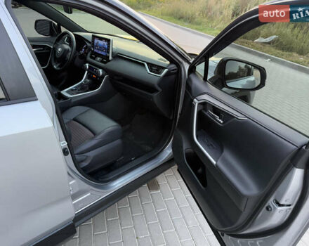 Серый Тойота RAV4 PHEV, объемом двигателя 2.49 л и пробегом 87 тыс. км за 36000 $, фото 37 на Automoto.ua