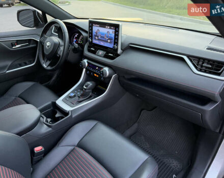 Серый Тойота RAV4 PHEV, объемом двигателя 2.49 л и пробегом 87 тыс. км за 36000 $, фото 40 на Automoto.ua