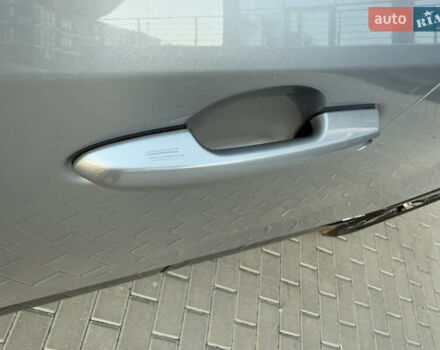 Серый Тойота RAV4 PHEV, объемом двигателя 2.49 л и пробегом 87 тыс. км за 36000 $, фото 20 на Automoto.ua