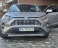 Серый Тойота RAV4 PHEV, объемом двигателя 2.5 л и пробегом 60 тыс. км за 37000 $, фото 1 на Automoto.ua