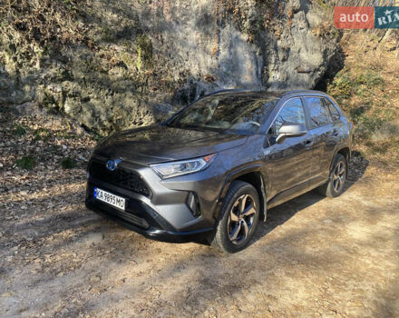 Серый Тойота RAV4 PHEV, объемом двигателя 2.49 л и пробегом 149 тыс. км за 37500 $, фото 1 на Automoto.ua