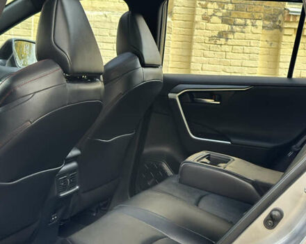 Сірий Тойота RAV4 PHEV, об'ємом двигуна 2.5 л та пробігом 63 тис. км за 49500 $, фото 41 на Automoto.ua