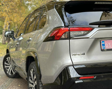 Сірий Тойота RAV4 PHEV, об'ємом двигуна 2.5 л та пробігом 63 тис. км за 49500 $, фото 18 на Automoto.ua