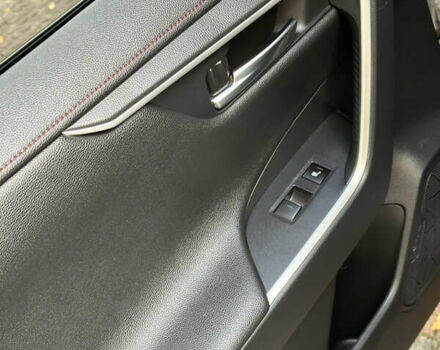 Сірий Тойота RAV4 PHEV, об'ємом двигуна 2.5 л та пробігом 63 тис. км за 49500 $, фото 40 на Automoto.ua