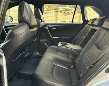 Сірий Тойота RAV4 PHEV, об'ємом двигуна 2.5 л та пробігом 63 тис. км за 49500 $, фото 42 на Automoto.ua