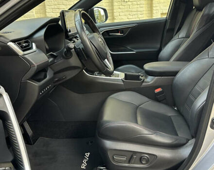 Сірий Тойота RAV4 PHEV, об'ємом двигуна 2.5 л та пробігом 63 тис. км за 49500 $, фото 30 на Automoto.ua