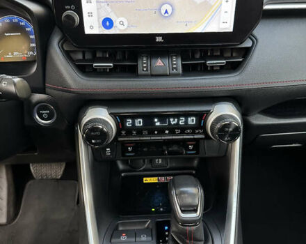 Сірий Тойота RAV4 PHEV, об'ємом двигуна 2.5 л та пробігом 63 тис. км за 49500 $, фото 35 на Automoto.ua