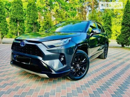 Серый Тойота RAV4 PHEV, объемом двигателя 2.49 л и пробегом 37 тыс. км за 43500 $, фото 1 на Automoto.ua